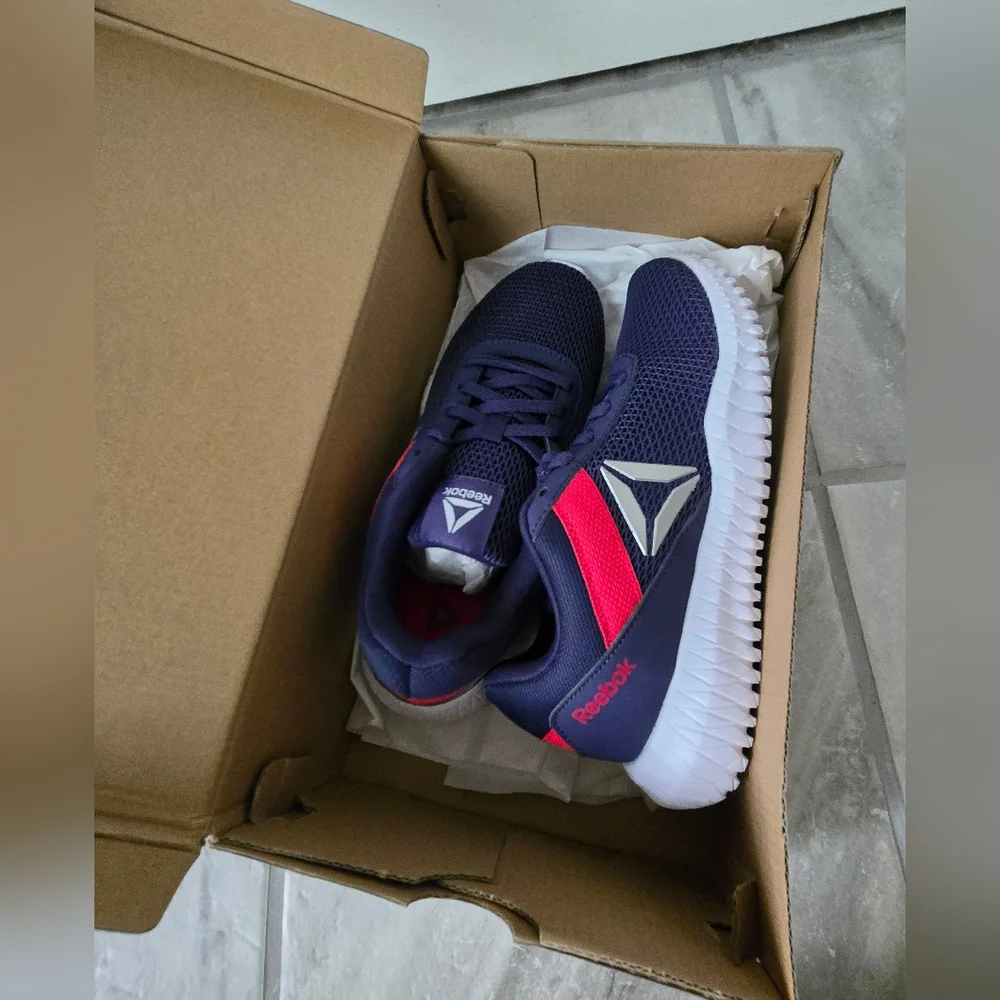 Reebok Flexagon Energy Running Training Sneakers Navy Pink Womens Size 6.5 New